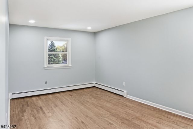 153 Smallwood Ave, Belleville Twp., NJ 07109