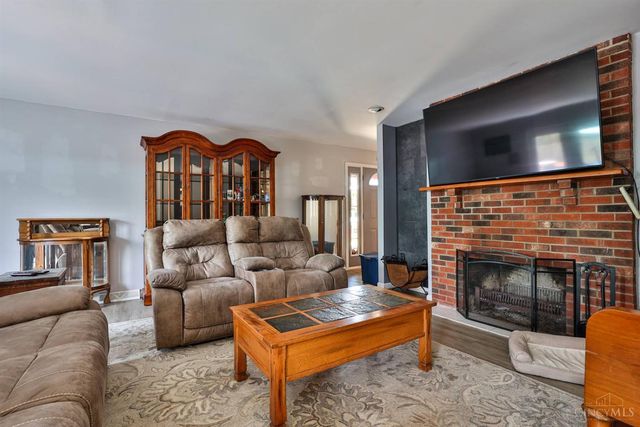 12800 Akes Road, Moores Hill, IN 47032