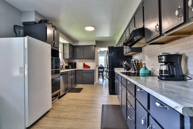 12800 Akes Road, Moores Hill, IN 47032