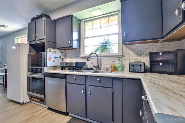 12800 Akes Road, Moores Hill, IN 47032
