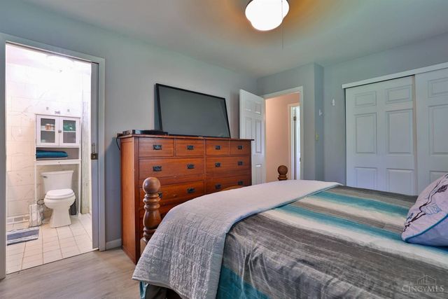 12800 Akes Road, Moores Hill, IN 47032