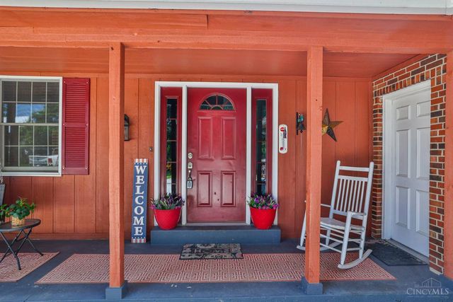 12800 Akes Road, Moores Hill, IN 47032