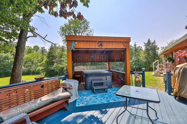 12800 Akes Road, Moores Hill, IN 47032