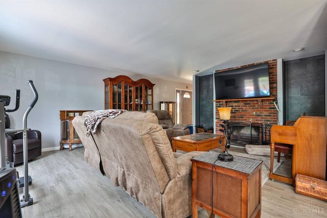 12800 Akes Road, Moores Hill, IN 47032