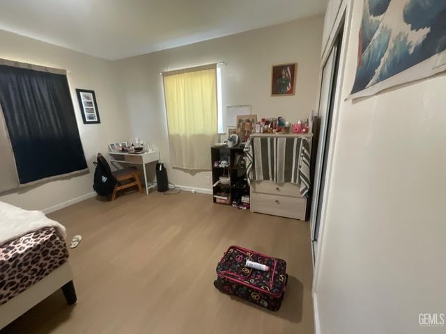 2603 Cleveland Way, Bakersfield, CA 93304