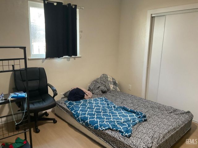 2603 Cleveland Way, Bakersfield, CA 93304