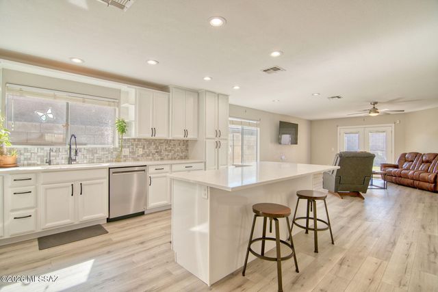 9339 N June Bug Drive, Tucson, AZ 85742