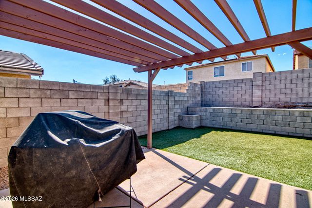 9339 N June Bug Drive, Tucson, AZ 85742