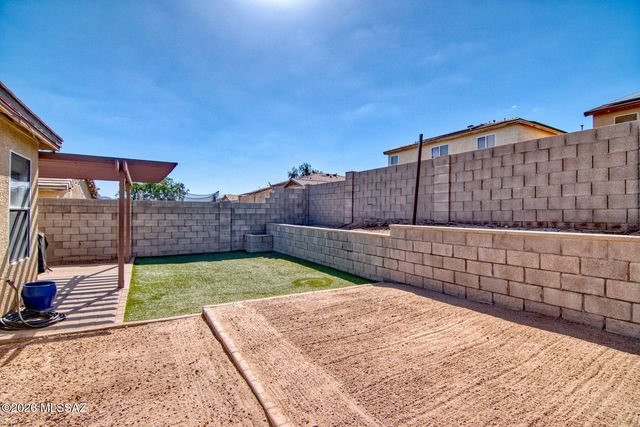 9339 N June Bug Drive, Tucson, AZ 85742