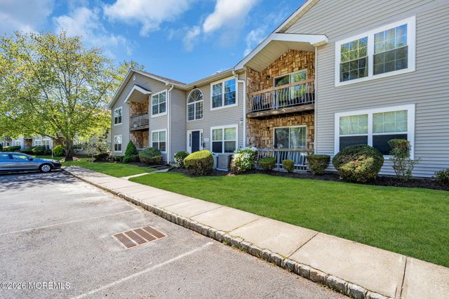80 Diane Drive, Tinton Falls, NJ 07753