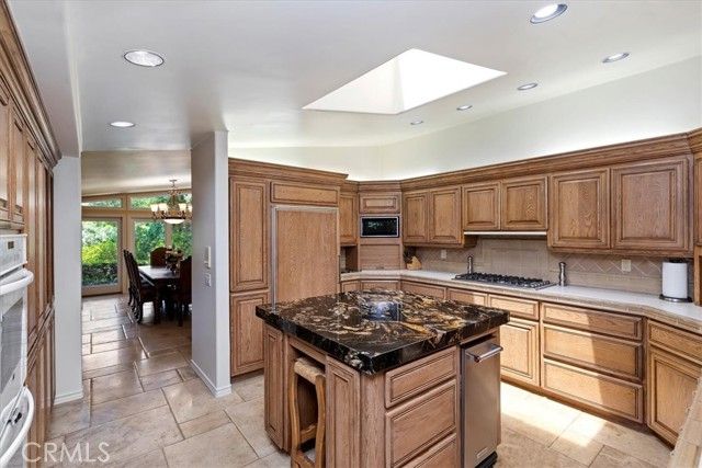 2100 Hathaway Place, Riverside, CA 92506