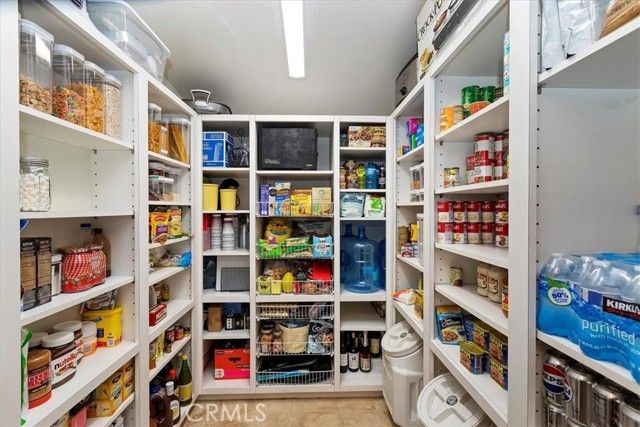 2100 Hathaway Place, Riverside, CA 92506