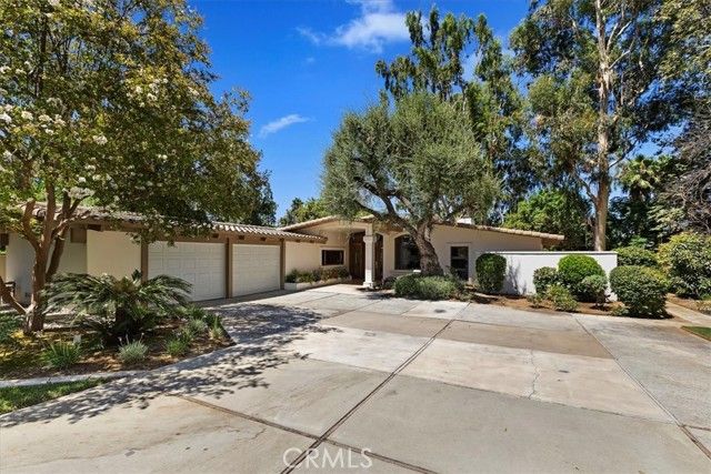 2100 Hathaway Place, Riverside, CA 92506