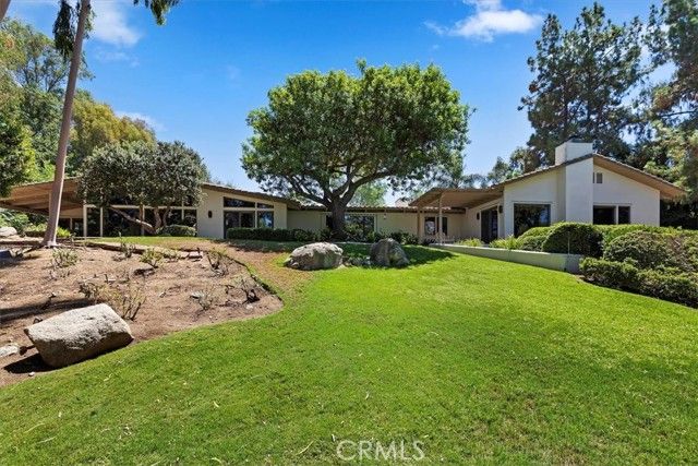 2100 Hathaway Place, Riverside, CA 92506