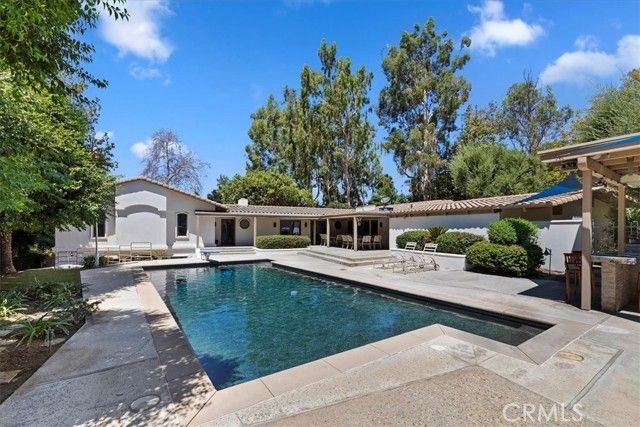 2100 Hathaway Place, Riverside, CA 92506