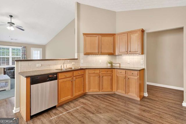 202 Hunters Ridge, Canton, GA 30114