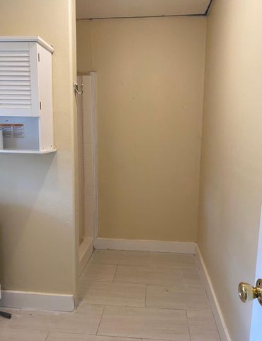 6031 Glenhurst Drive, Houston, TX 77033