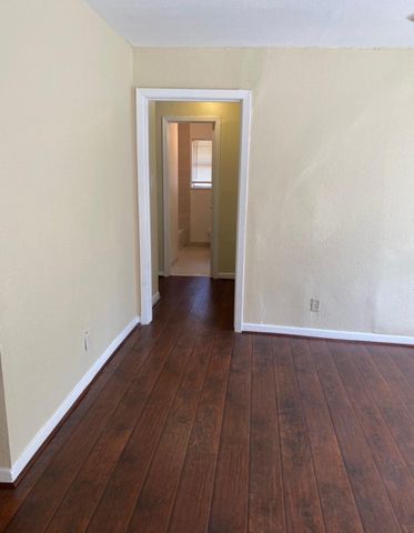 6031 Glenhurst Drive, Houston, TX 77033