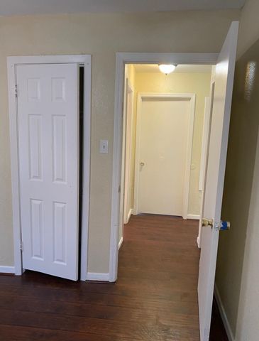 6031 Glenhurst Drive, Houston, TX 77033