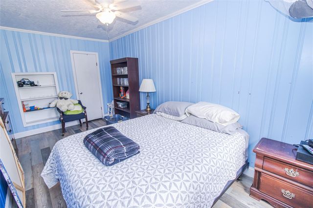 2415 W Cedar Bayou Lynchburg Road, Baytown, TX 77521