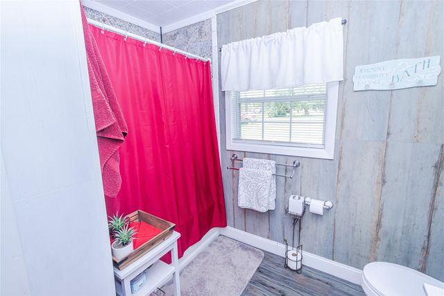 2415 W Cedar Bayou Lynchburg Road, Baytown, TX 77521