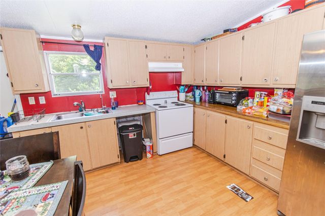 2415 W Cedar Bayou Lynchburg Road, Baytown, TX 77521