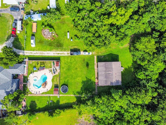 2415 W Cedar Bayou Lynchburg Road, Baytown, TX 77521