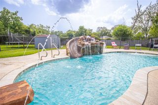 2415 W Cedar Bayou Lynchburg Road, Baytown, TX 77521