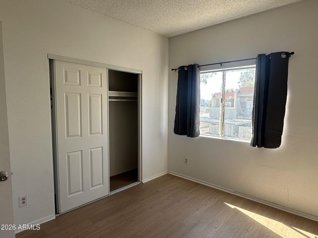 2844 E Monte Cristo Avenue 201, Phoenix, AZ 85032