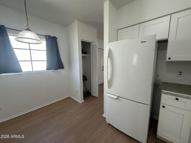 2844 E Monte Cristo Avenue 201, Phoenix, AZ 85032