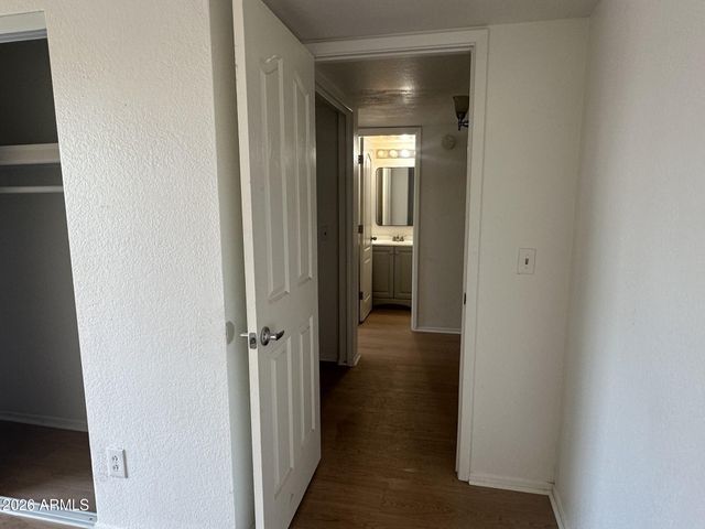 2844 E Monte Cristo Avenue 201, Phoenix, AZ 85032