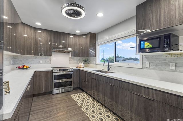 925 Pilialo Street, Honolulu, HI 96816