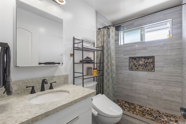 925 Pilialo Street, Honolulu, HI 96816