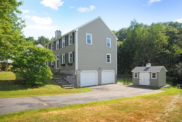 14 Cutting Drive, Maynard, MA 01754