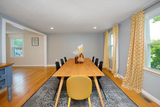 14 Cutting Drive, Maynard, MA 01754