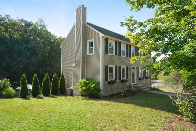 14 Cutting Drive, Maynard, MA 01754