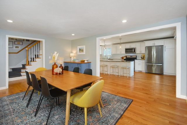 14 Cutting Drive, Maynard, MA 01754
