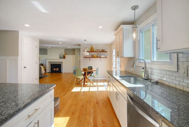 14 Cutting Drive, Maynard, MA 01754