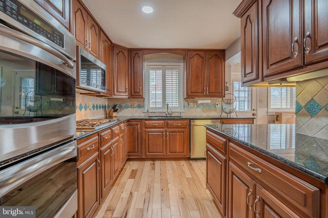 1522 KNOX RD, Wynnewood, PA 19096