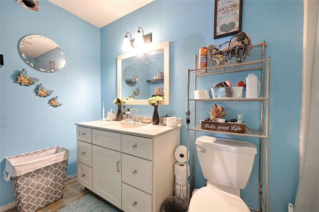 311 Klesel Street, Schulenburg, TX 78956