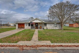 311 Klesel Street, Schulenburg, TX 78956