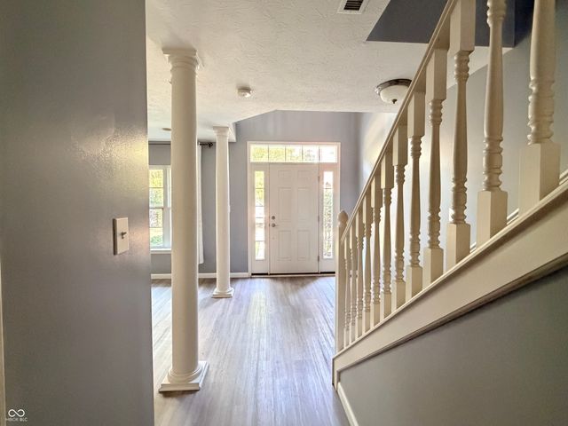 11910 Riley Drive 4, Zionsville, IN 46077