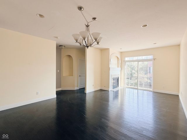 11910 Riley Drive 4, Zionsville, IN 46077