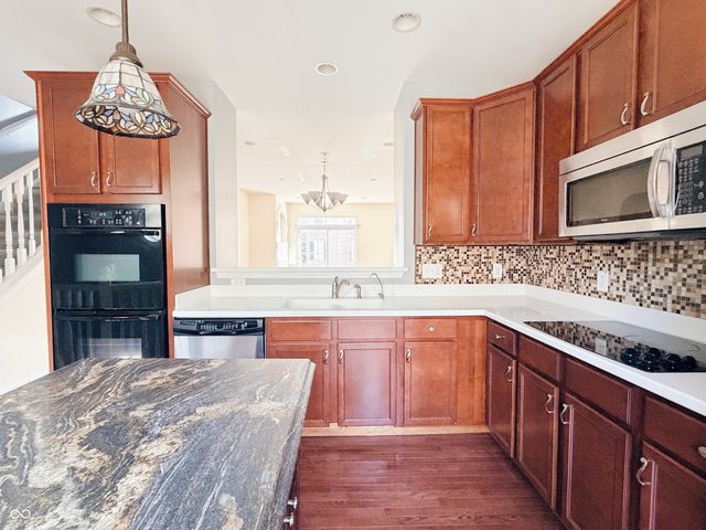 11910 Riley Drive 4, Zionsville, IN 46077