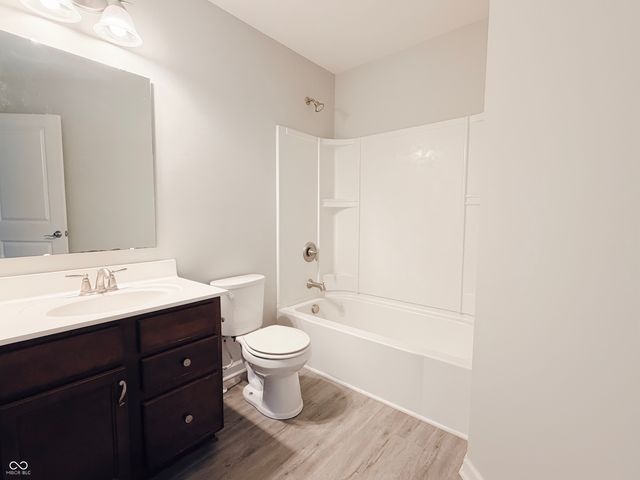 11910 Riley Drive 4, Zionsville, IN 46077