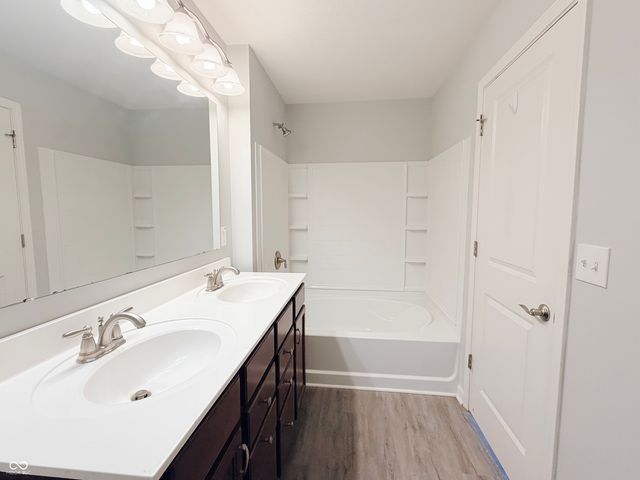 11910 Riley Drive 4, Zionsville, IN 46077