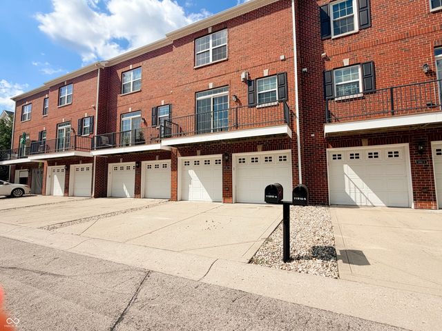 11910 Riley Drive 4, Zionsville, IN 46077