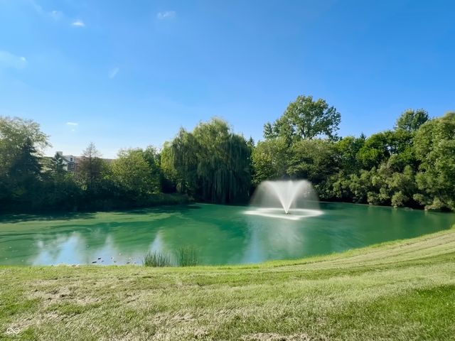 11910 Riley Drive 4, Zionsville, IN 46077