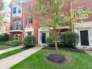 11910 Riley Drive 4, Zionsville, IN 46077