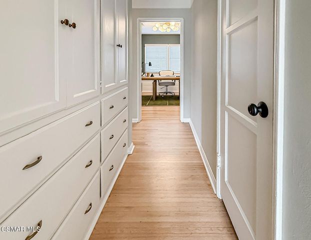 8419 Vicksburg Avenue, Los Angeles, CA 90045